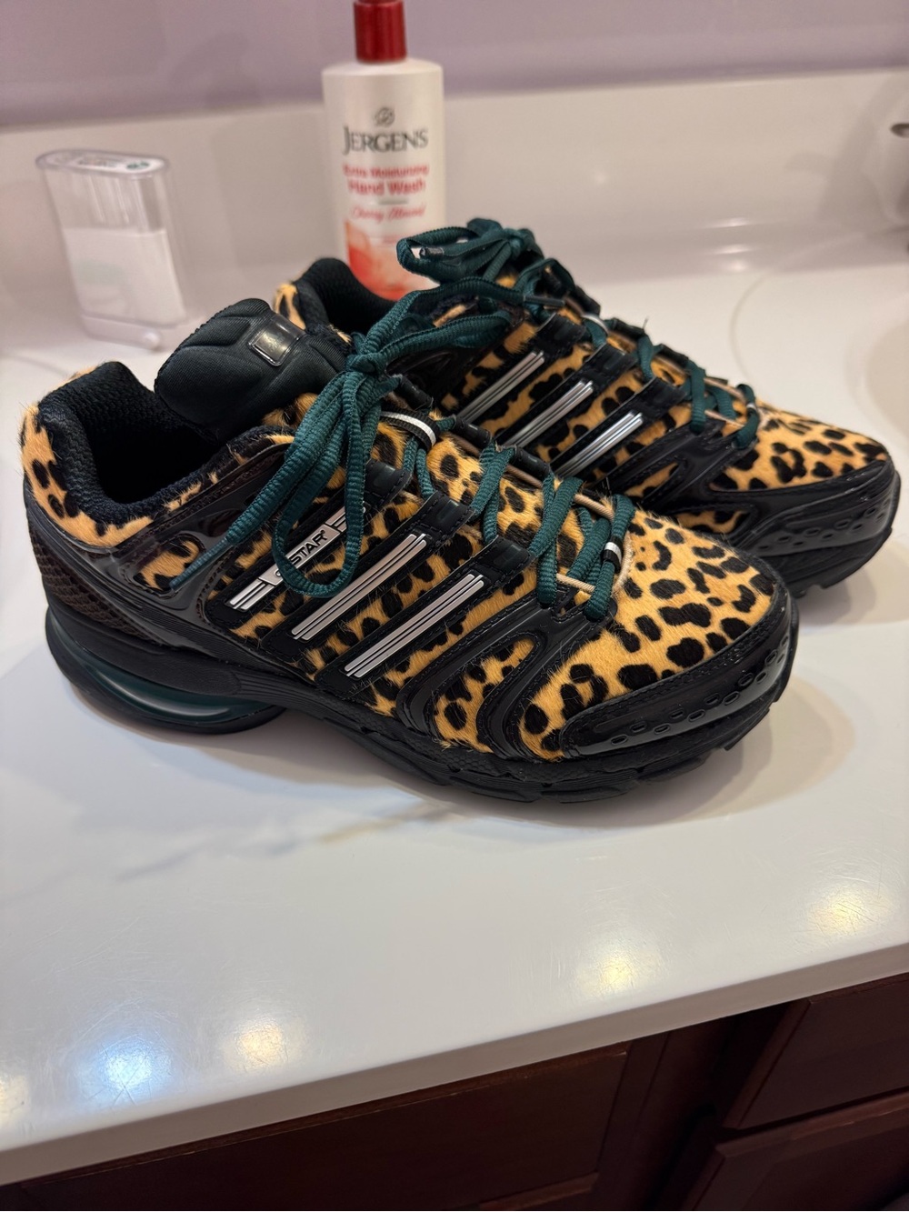 Adistar Control 5 Leopard Print Sneakers